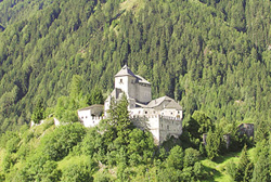 Castel Pietra