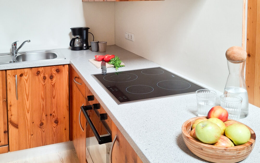 kundlerhof-urlaub-bauernhof-stilfes-freienfeld-wipptal-suedtirol-ferienwohnung-himbeere-wohnkueche-112901-web
