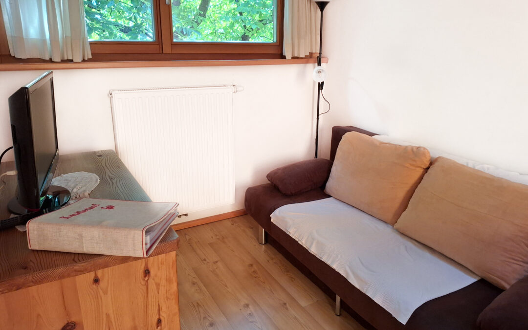 kundlerhof-urlaub-bauernhof-stilfes-freienfeld-wipptal-suedtirol-ferienwohnung-himbeere-wohnkueche-114305-web